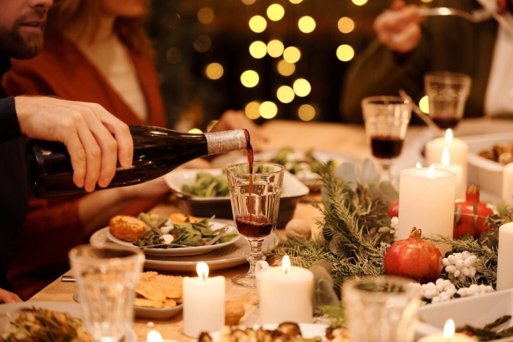 Festive dinner in Vilnius with cosy restaurants, warm lights and holiday dining spots across the city.